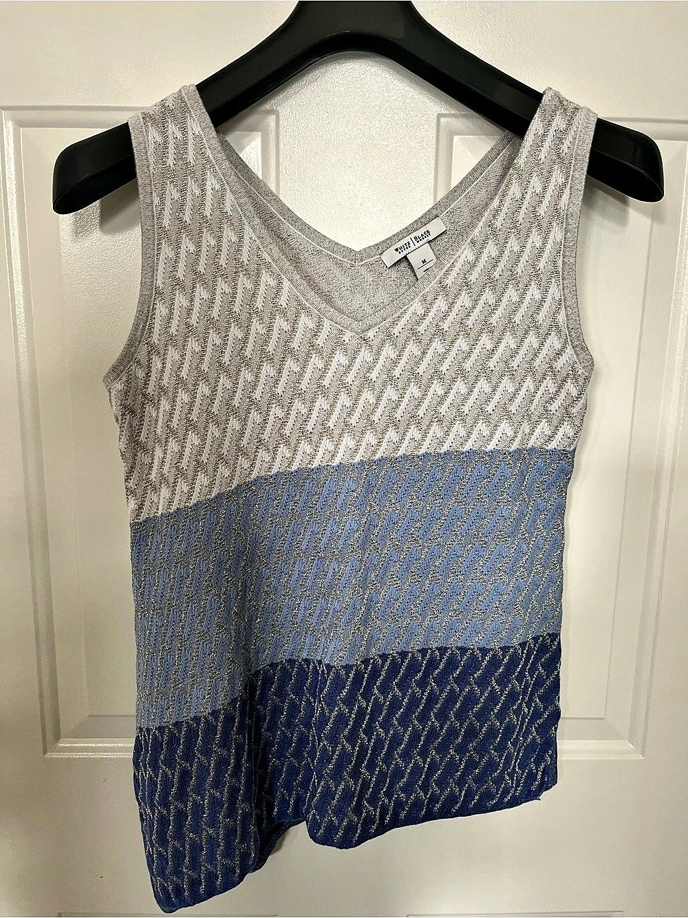 White House Black Market Color Block asymmetrical sleeveless sweater Size Medium